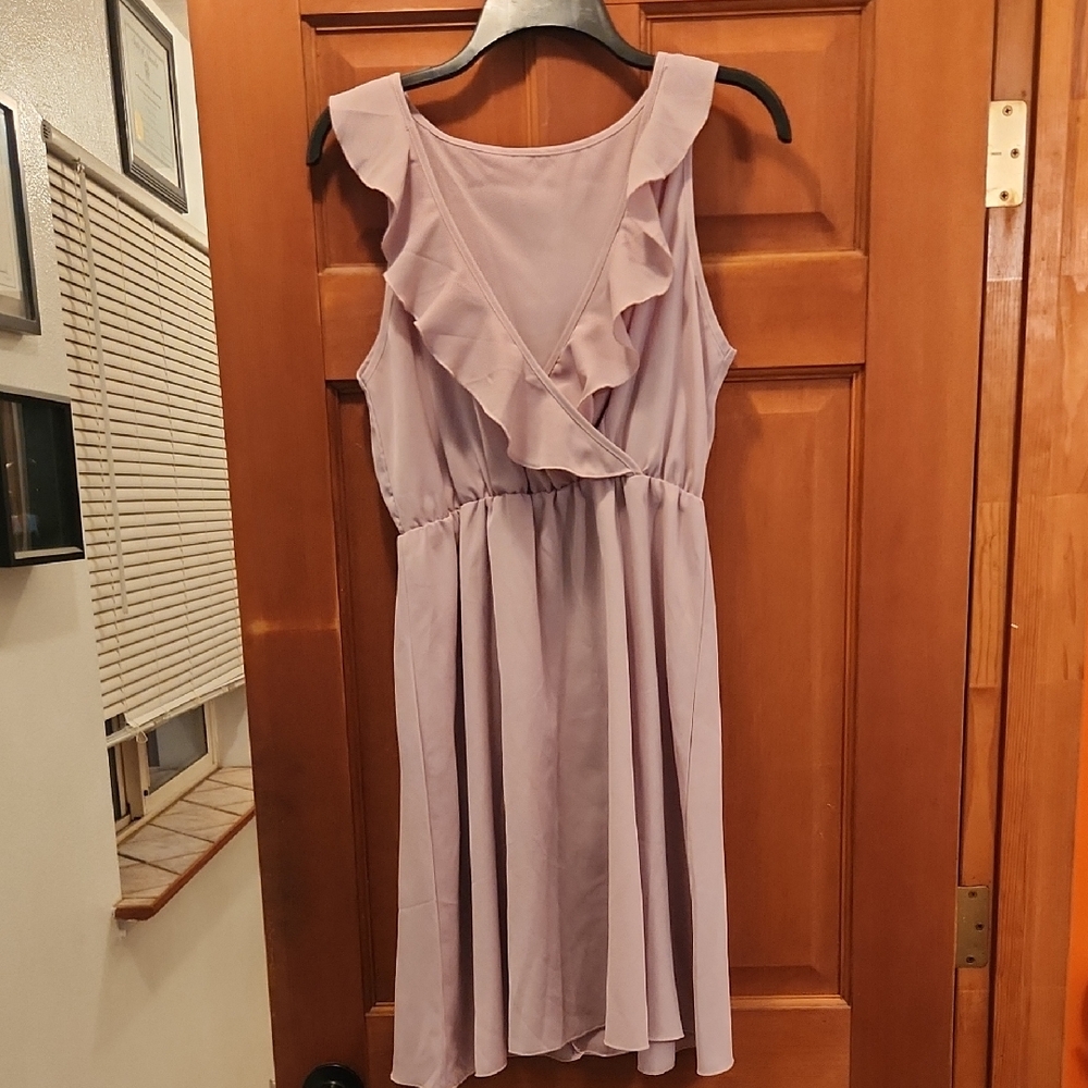 SHEIN Light Lavender Sleeveless V Neck Dress With Ruffles